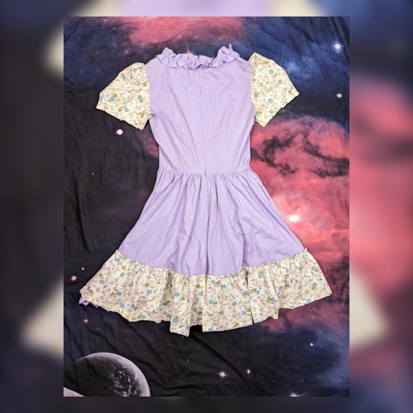 Vintage Handmade Purple Floral Ruffle Neck Short Sleeve Dress - Picture 4 of 7